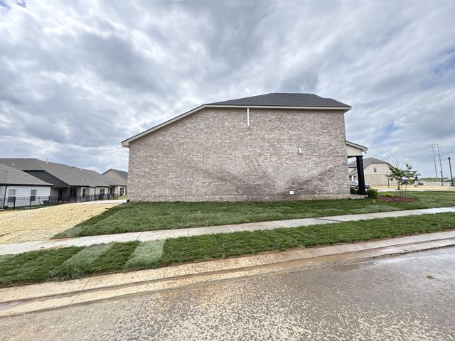 101 Turf Way Street, Gallatin, TN 37066