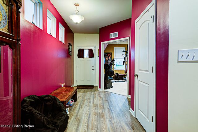 3718 Creekstone Bluff Blvd, La Grange, KY 40031