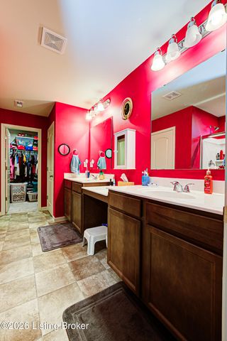 3718 Creekstone Bluff Blvd, La Grange, KY 40031