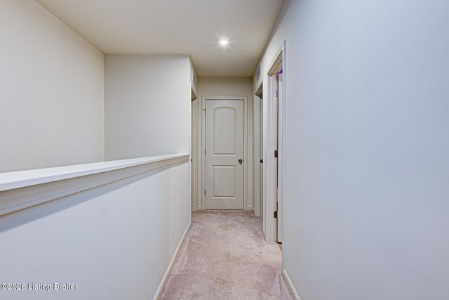 3718 Creekstone Bluff Blvd, La Grange, KY 40031