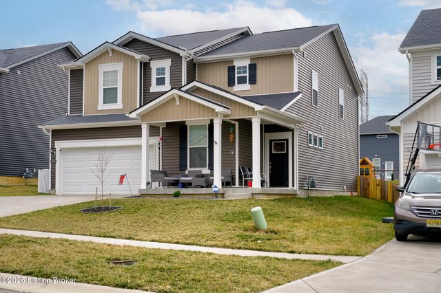 3718 Creekstone Bluff Blvd, La Grange, KY 40031