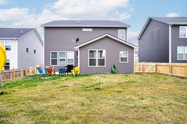 3718 Creekstone Bluff Blvd, La Grange, KY 40031