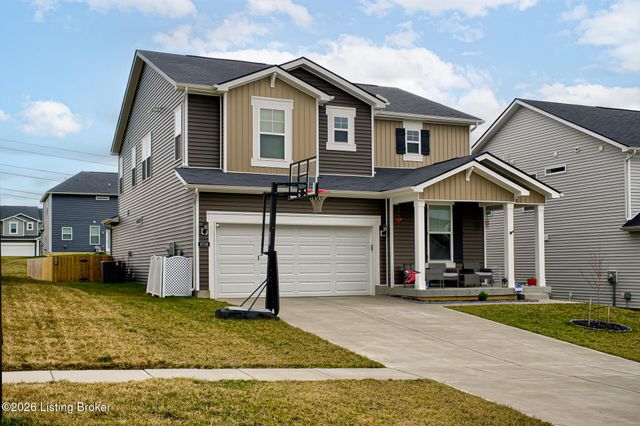 3718 Creekstone Bluff Blvd, La Grange, KY 40031