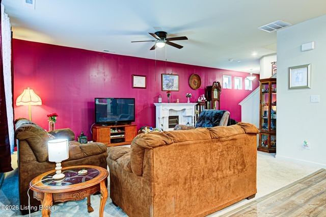 3718 Creekstone Bluff Blvd, La Grange, KY 40031