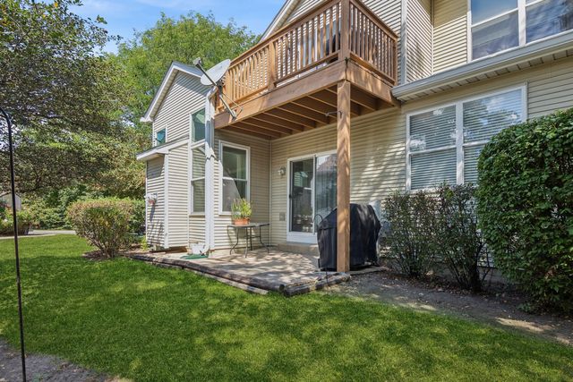 194 Aspen Court, North Aurora, IL 60542