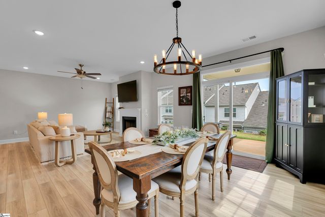 311 Hollenbeck Place, Greenville, SC 29607