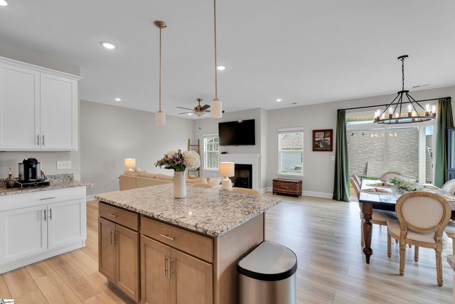 311 Hollenbeck Place, Greenville, SC 29607