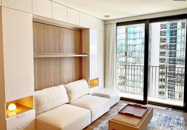 987 Queen Street 2908, Honolulu, HI 96814