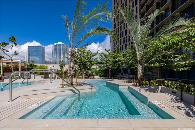 987 Queen Street 2908, Honolulu, HI 96814