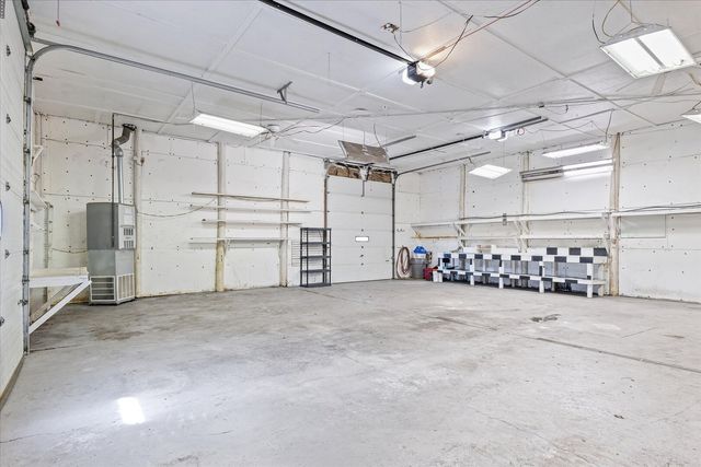 176 S Henning Road, Danville, IL 61832