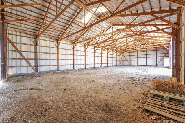 176 S Henning Road, Danville, IL 61832