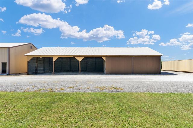 176 S Henning Road, Danville, IL 61832