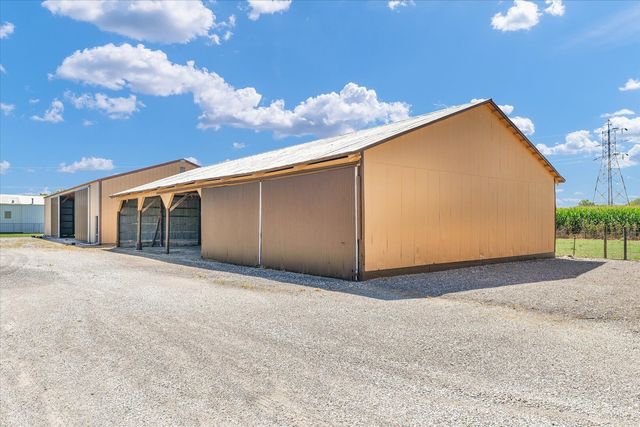 176 S Henning Road, Danville, IL 61832