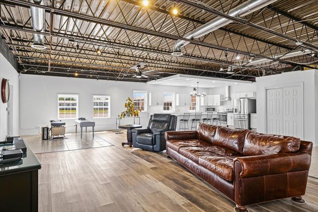 176 S Henning Road, Danville, IL 61832