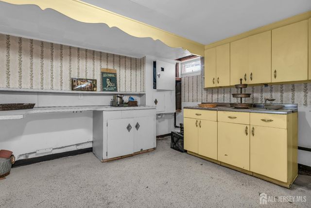 1233 Englishtown Road, Old Bridge, NJ 08857