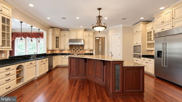 12600 HILL CREEK LN, Potomac, MD 20854