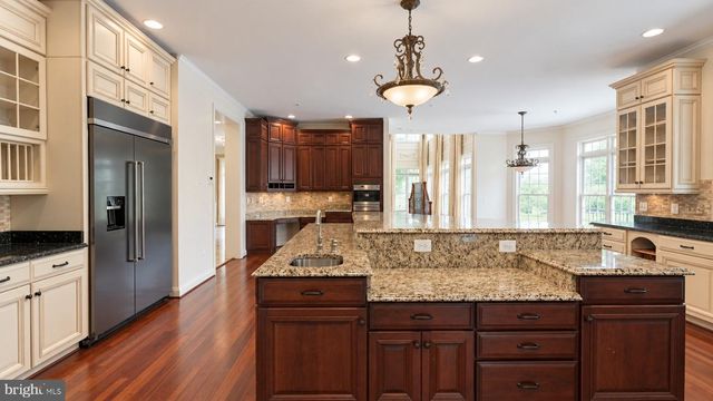 12600 HILL CREEK LN, Potomac, MD 20854