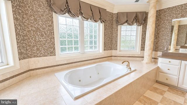 12600 HILL CREEK LN, Potomac, MD 20854