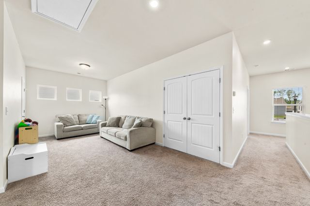 348 Geneva Ln, Columbia, TN 38401