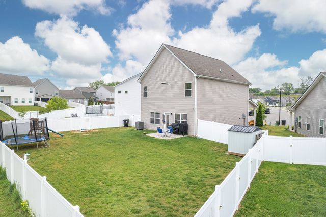 348 Geneva Ln, Columbia, TN 38401