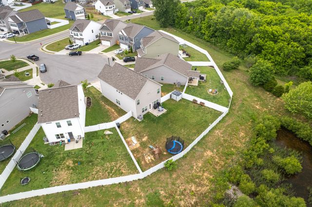 348 Geneva Ln, Columbia, TN 38401