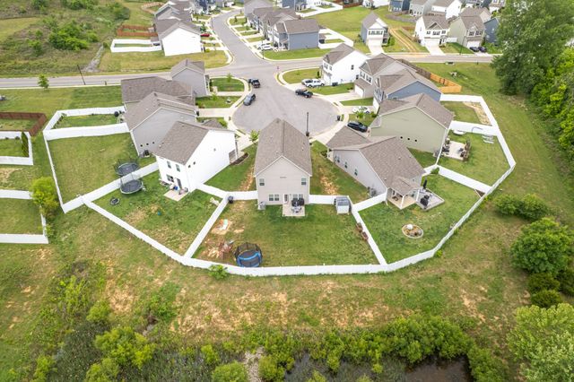 348 Geneva Ln, Columbia, TN 38401