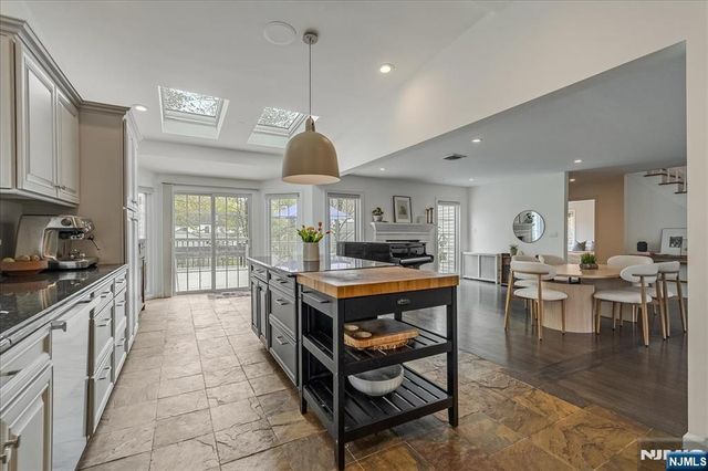 8-10 Lessing Road, West Orange, NJ 07052