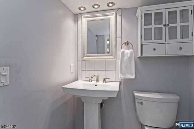 8-10 Lessing Road, West Orange, NJ 07052