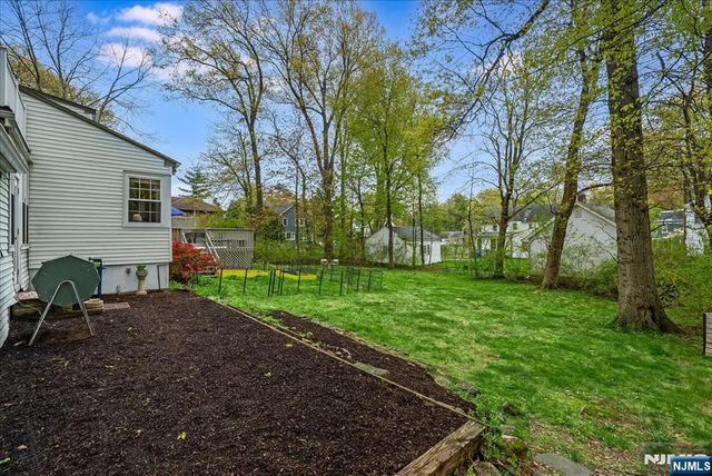 8-10 Lessing Road, West Orange, NJ 07052