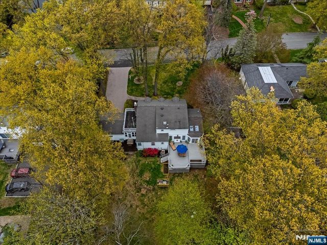 8-10 Lessing Road, West Orange, NJ 07052