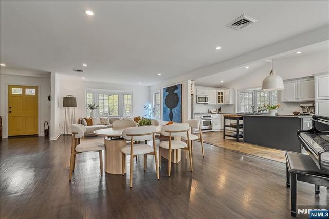 8-10 Lessing Road, West Orange, NJ 07052