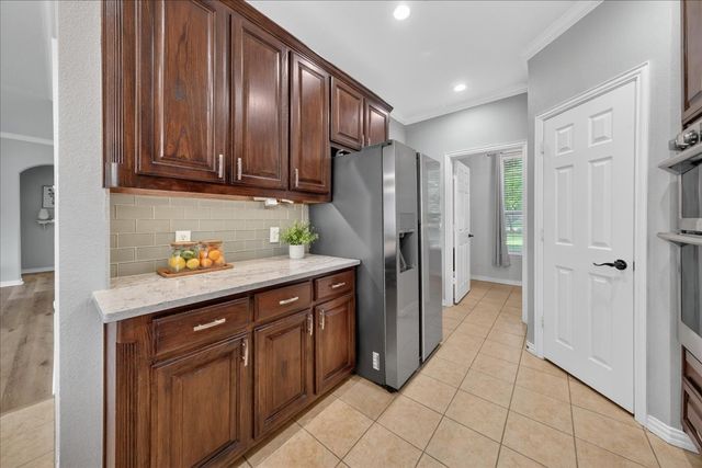 925 Ascension Drive, Hurst, TX 76053