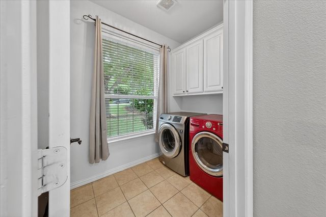 925 Ascension Drive, Hurst, TX 76053