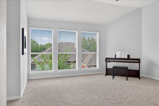 925 Ascension Drive, Hurst, TX 76053