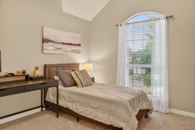 925 Ascension Drive, Hurst, TX 76053