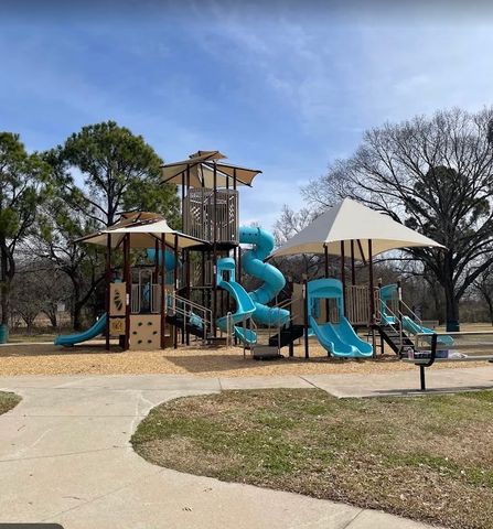 925 Ascension Drive, Hurst, TX 76053