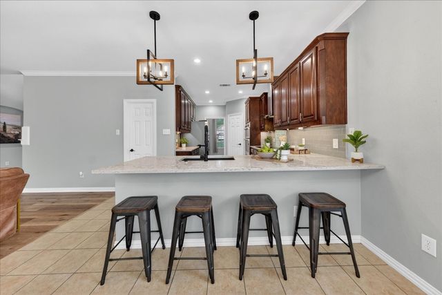 925 Ascension Drive, Hurst, TX 76053