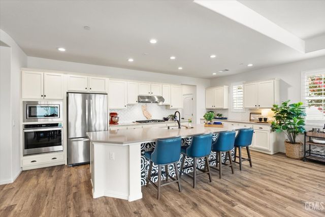 14309 Harborough Drive, Bakersfield, CA 93311