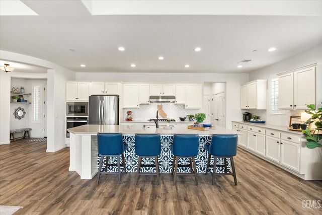 14309 Harborough Drive, Bakersfield, CA 93311