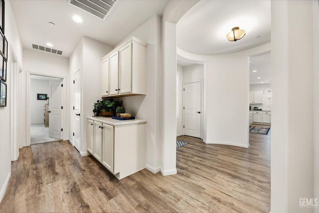 14309 Harborough Drive, Bakersfield, CA 93311