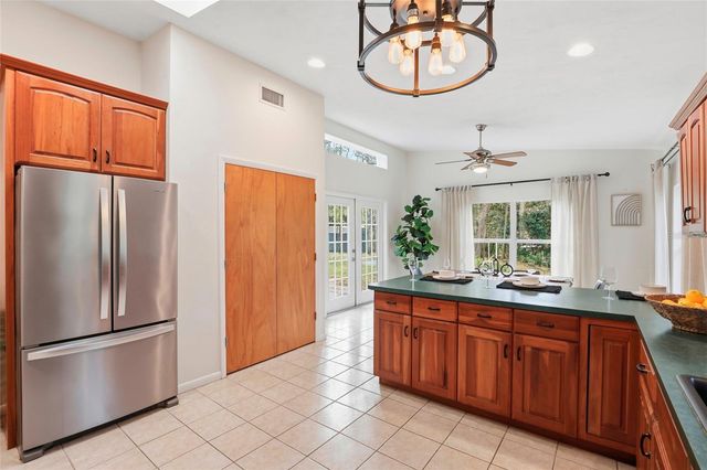 2035 NW 12TH ROAD, Gainesville, FL 32605