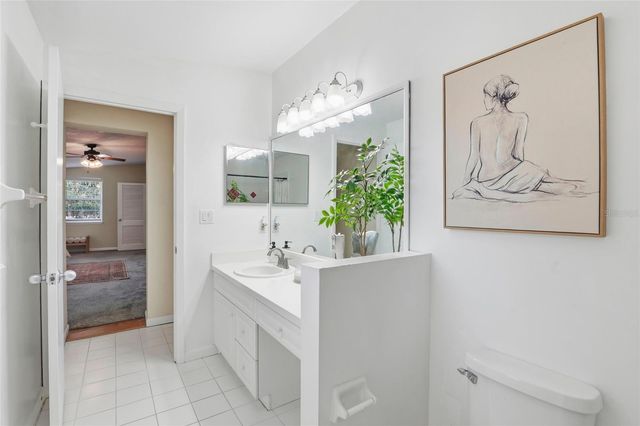 2035 NW 12TH ROAD, Gainesville, FL 32605