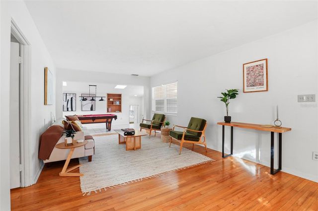 2035 NW 12TH ROAD, Gainesville, FL 32605