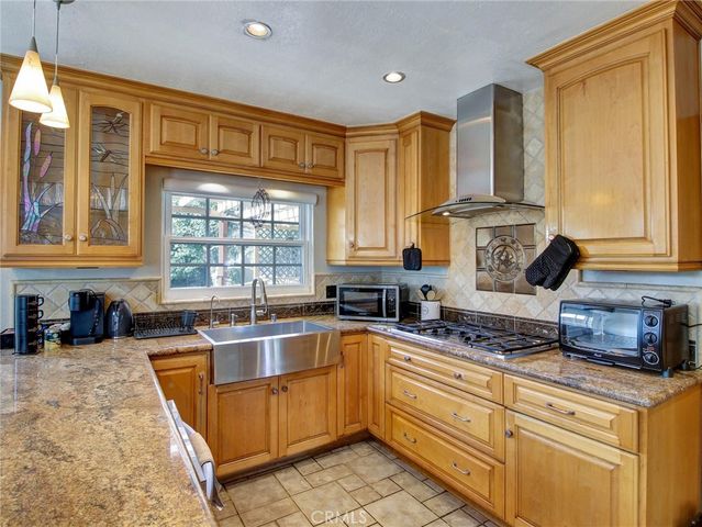 4864 W 139th, Hawthorne, CA 90250