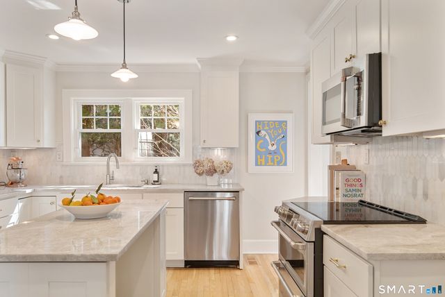 3 Abbey Road, Darien, CT 06820