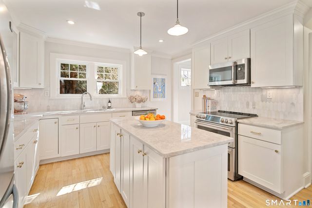 3 Abbey Road, Darien, CT 06820