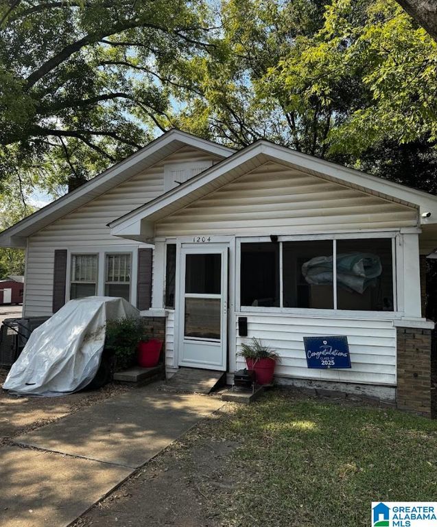 1214 JACKSON BOULEVARD, Tarrant, AL 35217