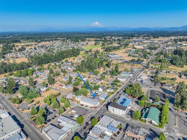 204 Yelm Avenue E, Yelm, WA 98597