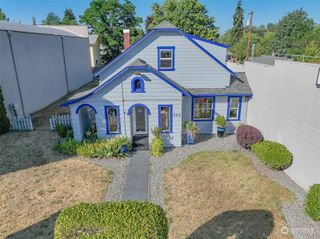 204 Yelm Avenue E, Yelm, WA 98597