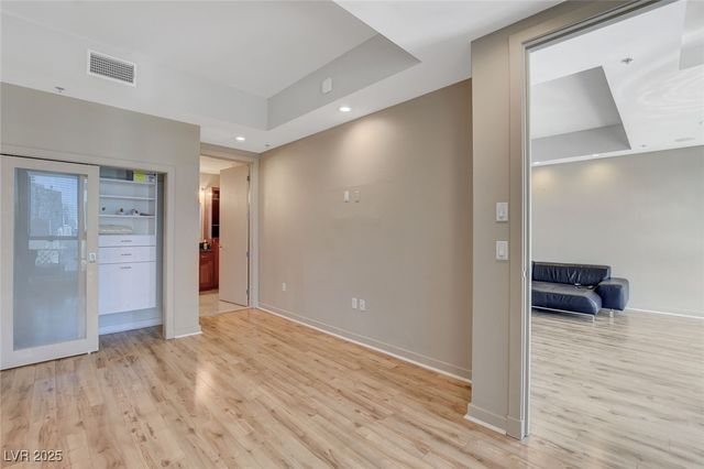 4525 Dean Martin Drive 905, Las Vegas, NV 89103